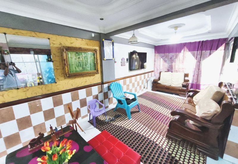 Mawar Apartment (Taman Bunga Raya)