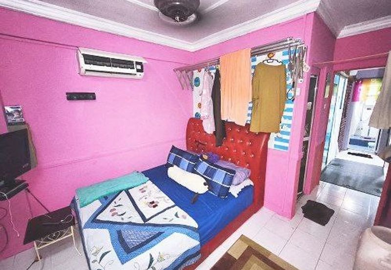 Mawar Apartment (Taman Bunga Raya)