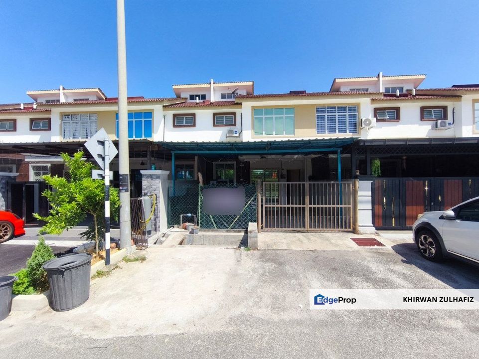 Jalan Iris Taman Bunga Raya Bukit Beruntung Double Storey For Sale, Selangor, Rawang