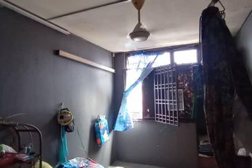 Taman Putri Kulai Flat