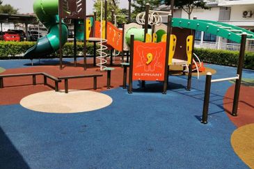 Seri Austin Luxury Apartment