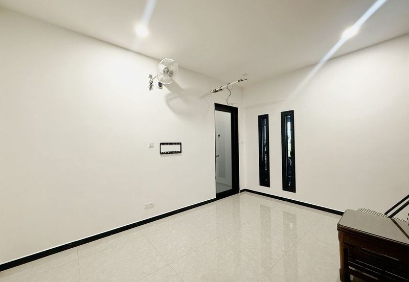 Senibong Cove Waterway Residences