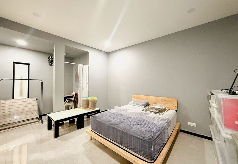 Senibong Cove Waterway Residences