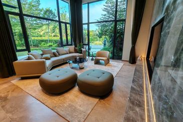 2.5 Storey Cluster House For Sale