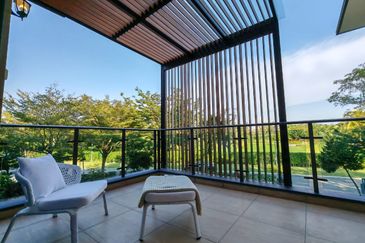 2.5 Storey Cluster House For Sale