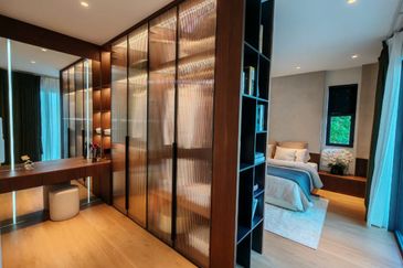 2.5 Storey Cluster House For Sale