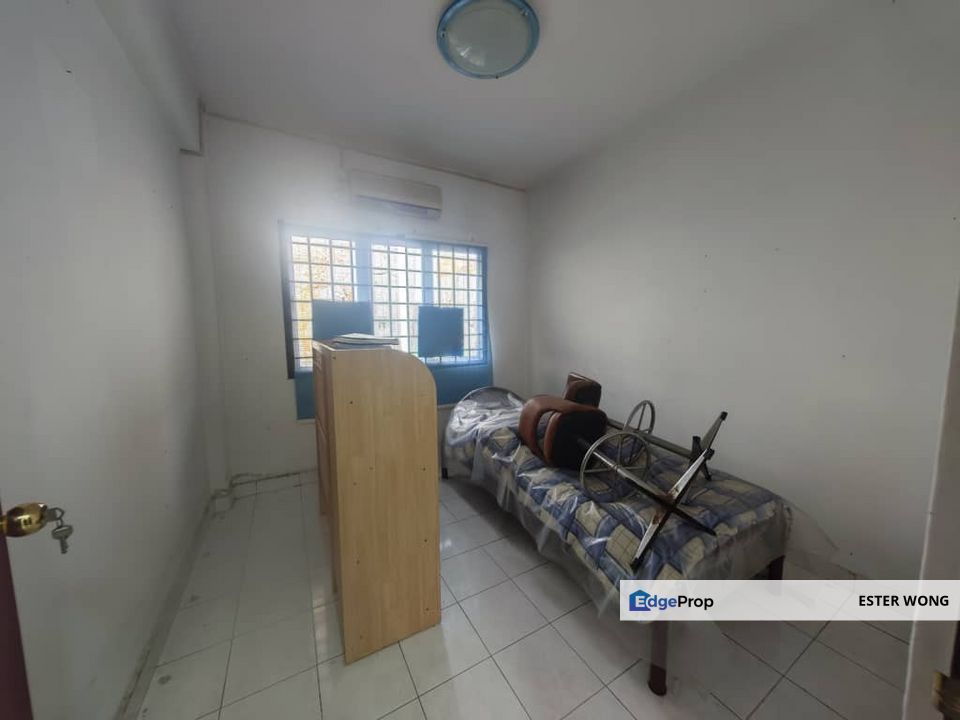 Selesa Puteri 3 Bedroom Unit For Sale, Johor, Skudai