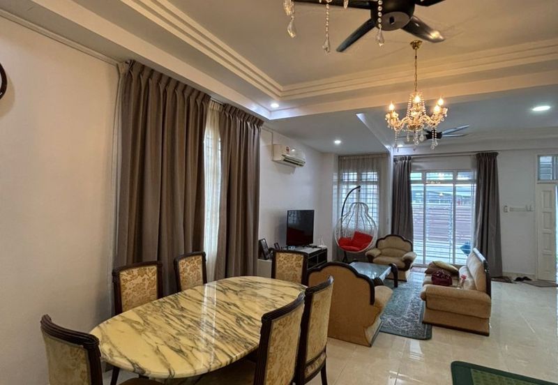 Taman Austin Perdana