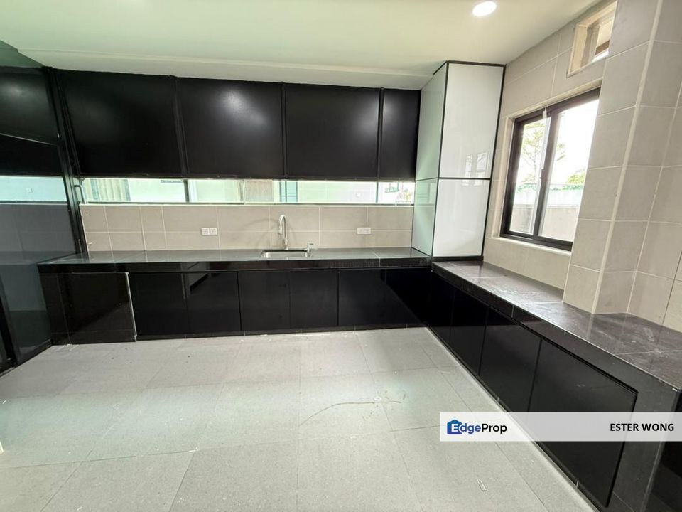 Taman Gaya - 2 Storey Semi-D House For Sale, Johor, Ulu Tiram