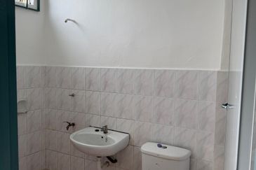 Summer Park Townhouse (Pangsapuri Alam Jaya), Bandar Baru Seri Alam