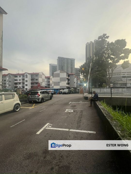 Bukit Mewah - Flat For Sale, Johor, Tampoi