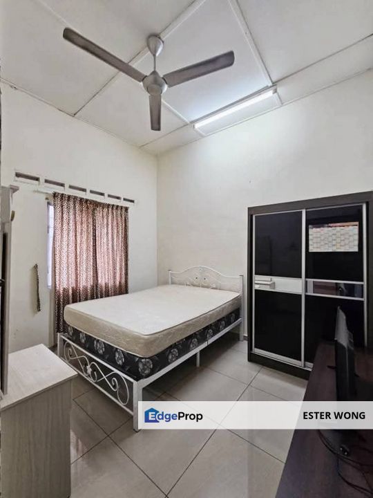 Dato Yahya Shahban - 1 Storey Semi-D House For Sale, Johor, Ulu Tiram