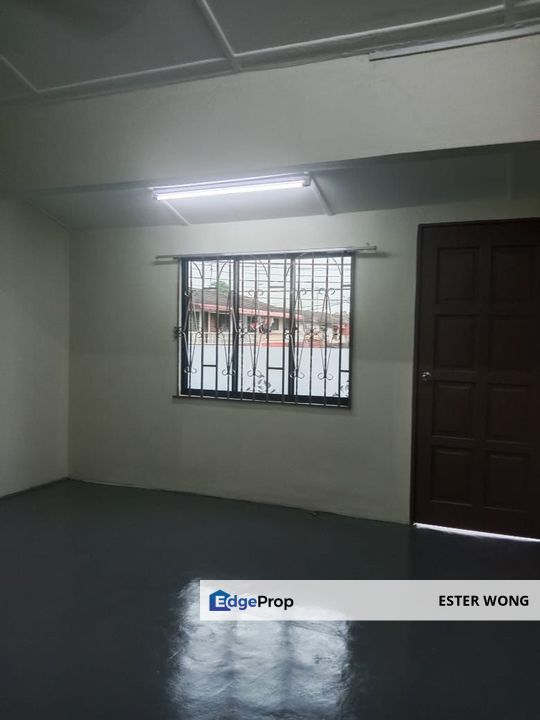 Desa Cemerlang - 2 Storey Low-Cost House For Rent, Johor, Ulu Tiram