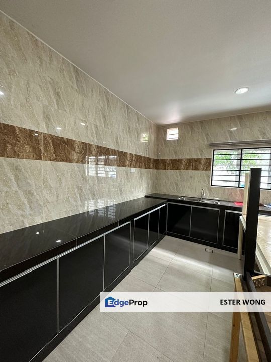 Desa Baiduri - 2 Storey Semi-D House For Sale, Johor, Kulai