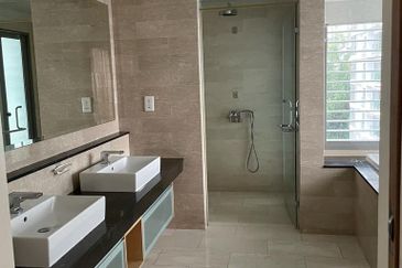 10 Mont Kiara (MK10)