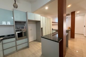 Taman Sutera Perling