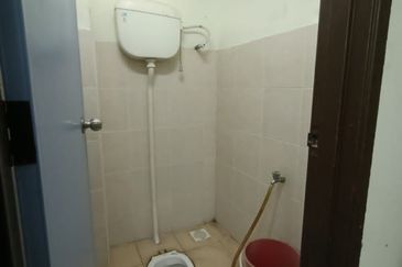 Taman Ehsan Jaya Shop Lot for Sale