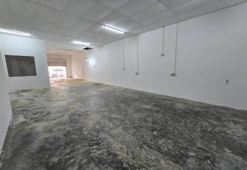 Taman Sri Putra Shop Lot Ground Floor for Rent