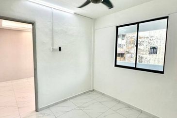 Flat Taman Ungku Tun Aminah