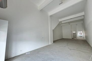 Jalan Austin Heights