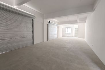 Summit Commercial Hub