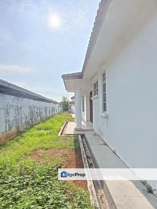 Taman Kota Jaya Single Storey Semi D for Sale, Johor, Kota Tinggi
