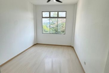 Ria 2 Apartment, Taman Megah Ria