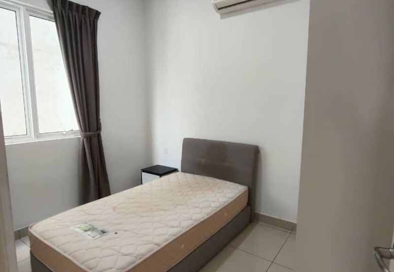 The Pinnacles (Pinnacle Tower)