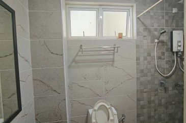 The Pinnacles (Pinnacle Tower)