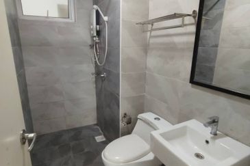 The Pinnacles (Pinnacle Tower)