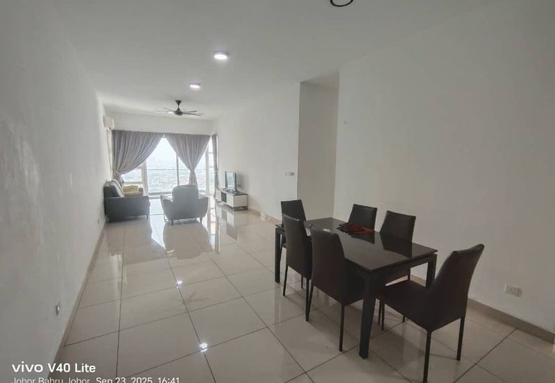 The Pinnacles (Pinnacle Tower)