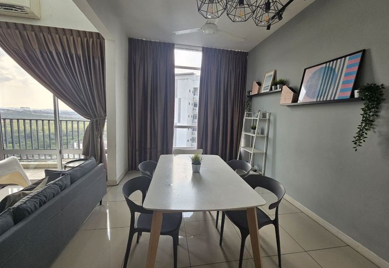 Dedaun Hijau (Greenfield Regency)