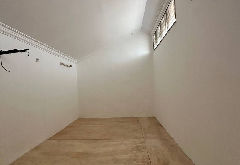 Mutiara Emas @ Taman Mount Austin