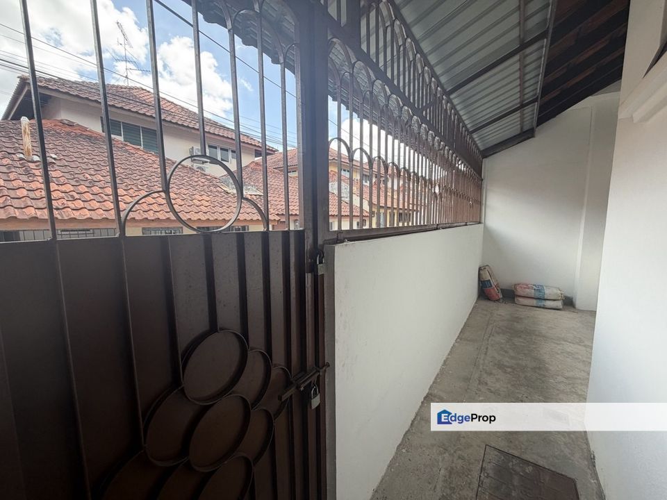 Pelangi Indah 1.5 Storey Terrace for Rent, Johor, Ulu Tiram