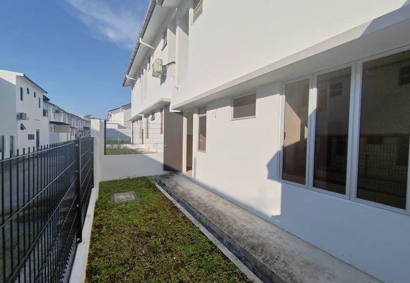 Iconia Garden Residence @ Taman Impian Emas