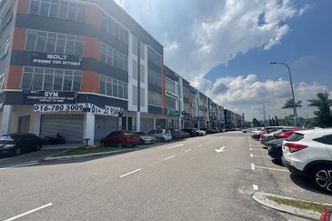 Crest @ Austin Emerald 1