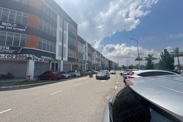 Crest @ Austin Emerald 1