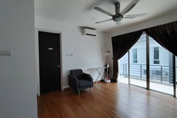 Isola Villa @ Senibong Cove