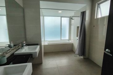 Isola Villa @ Senibong Cove