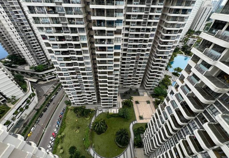 Baypoint @ Country Garden Danga Bay