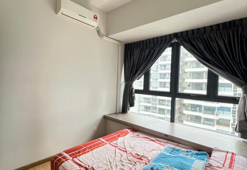 Baypoint @ Country Garden Danga Bay