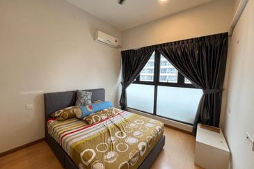 Baypoint @ Country Garden Danga Bay