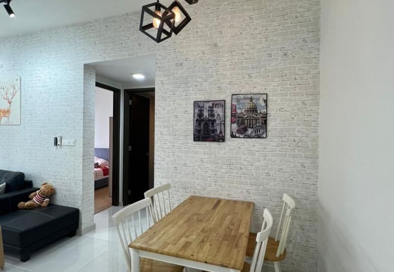 Baypoint @ Country Garden Danga Bay