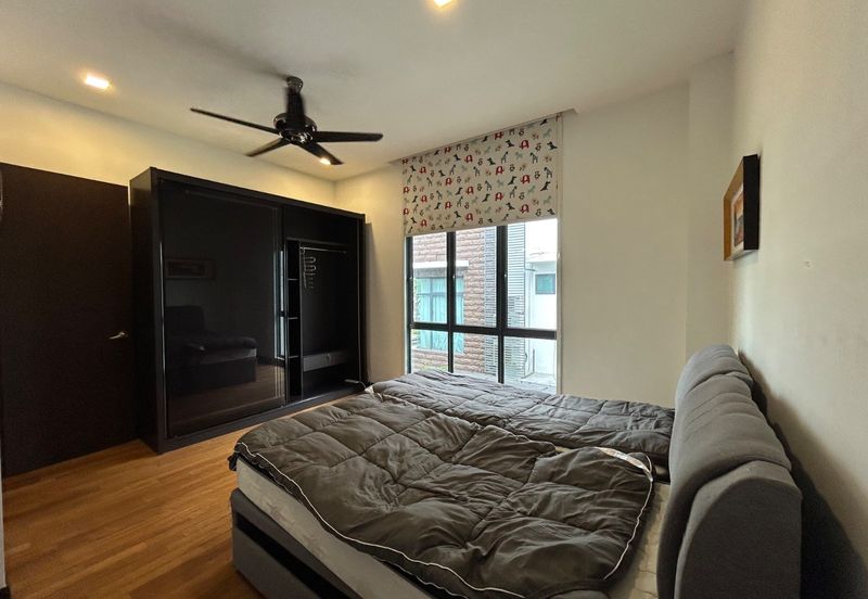 The Straits View Residences