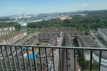 Dedaun Hijau (Greenfield Regency)