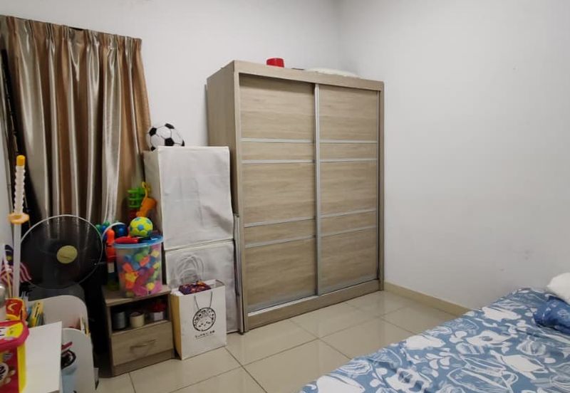 Dedaun Hijau (Greenfield Regency)