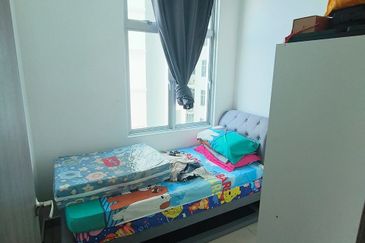 SKS Habitat Apartment, Larkin