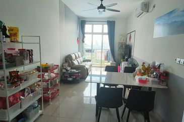 SKS Habitat Apartment, Larkin