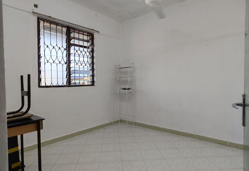 Flat Taman Ungku Tun Aminah