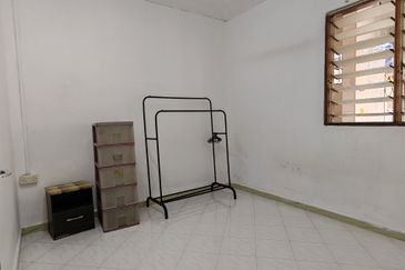 Flat Taman Ungku Tun Aminah